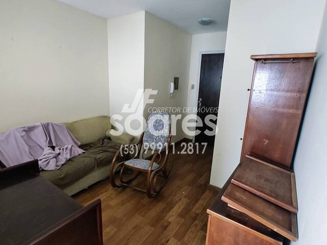 #1053 - Apartamento para Venda em Pelotas - RS - 1