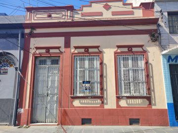 Casa � venda no bairro Centro em Pelotas/RS