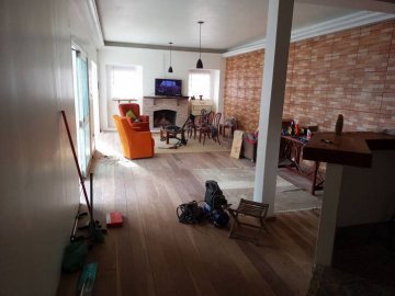 Casa � venda no bairro Laranjal em Pelotas/RS