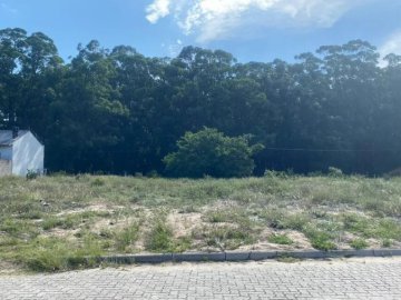 Terreno � venda no bairro Laranjal em Pelotas/RS