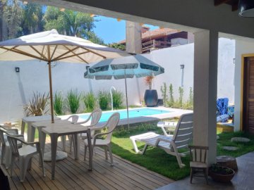 Casa � venda no bairro Laranjal em Pelotas/RS