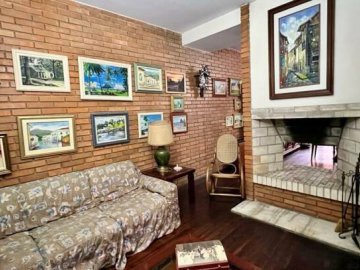 Sobrado � Venda